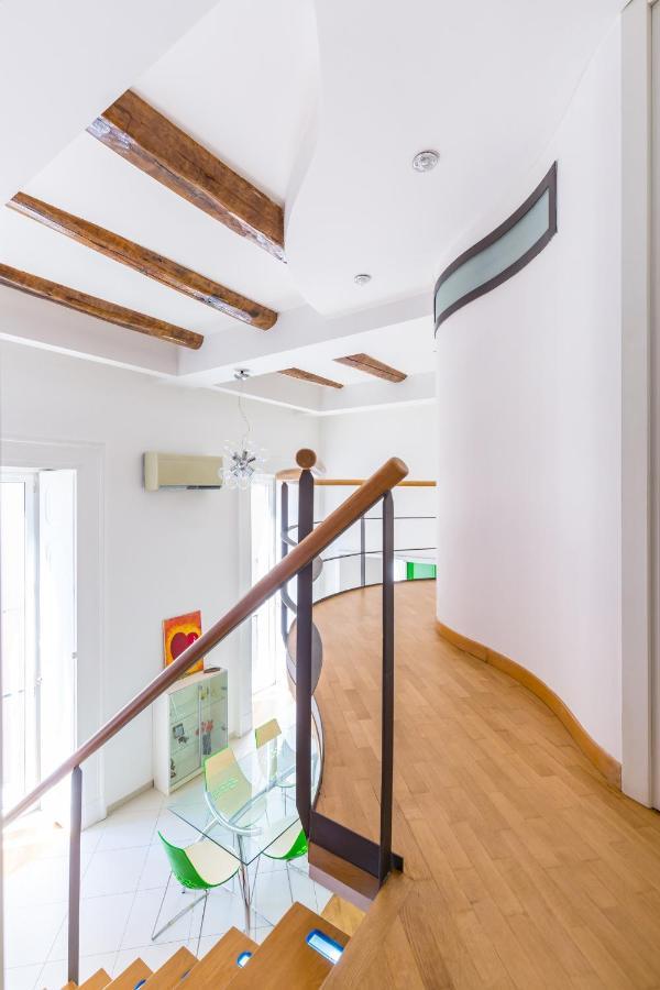 Design & Studio Duplex At National Museum Neapol Zewnętrze zdjęcie