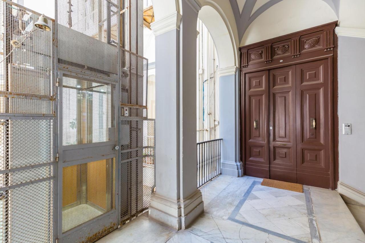 Design & Studio Duplex At National Museum Neapol Zewnętrze zdjęcie
